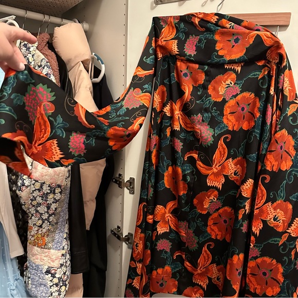 Zara | Floral Print Flowing Satin Midi Skirt size medium - Picture 7 of 11